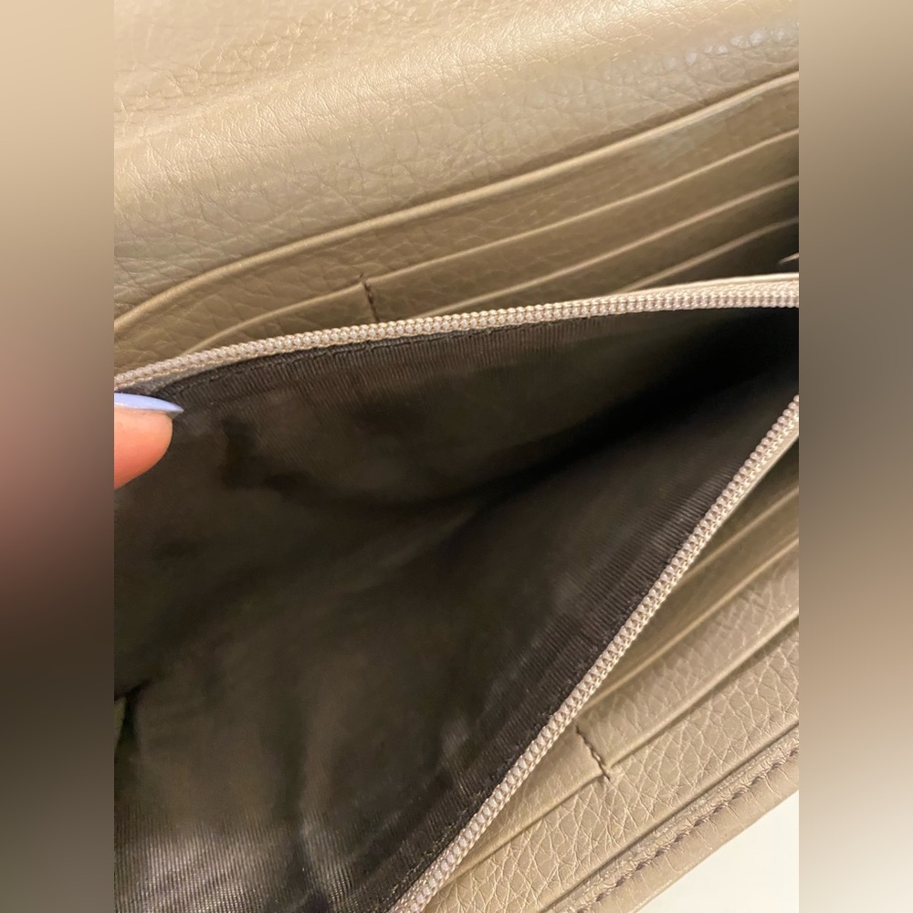 Gucci Soho Interlocking G Leather Continental Snap/Flap Closure Wallet - Picture 13 of 14
